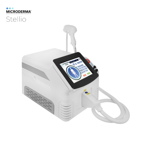 Urządzenie Stellio lewy bok pod skosem z włączonym ekranem.png